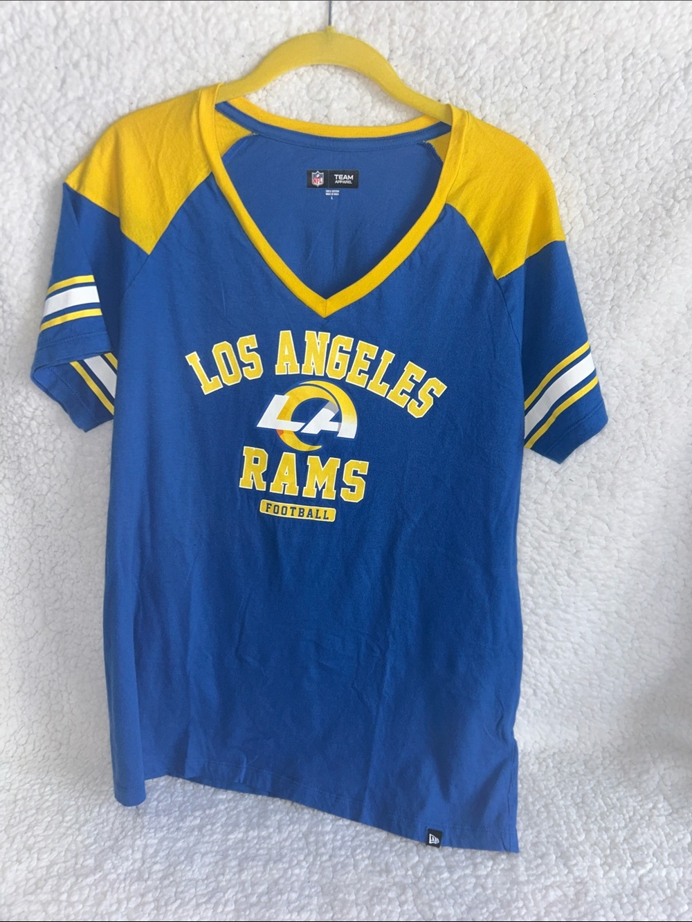 NFL Los Angeles Rams Womens V-Neck Tee in Royal Blue & Yellow